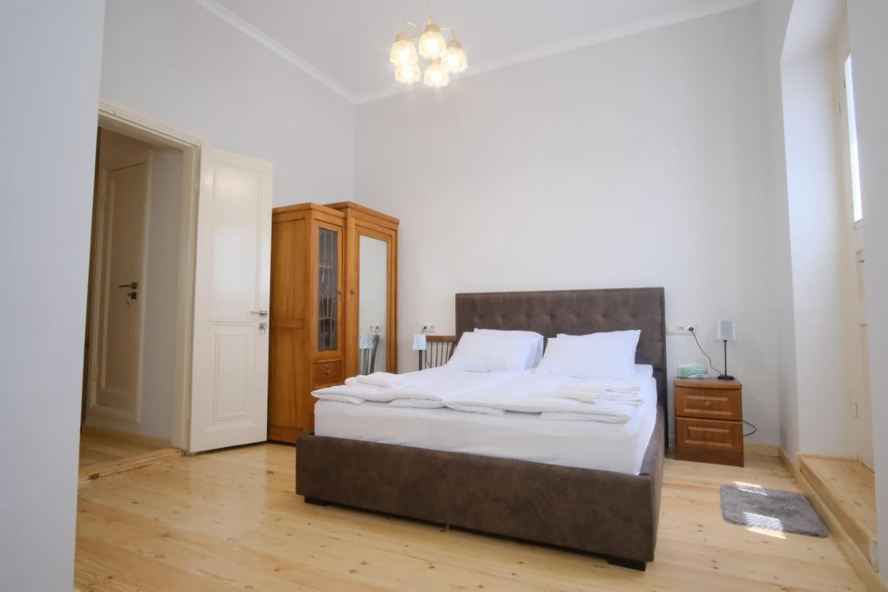 Toon 55 Otel Gümrü Dış mekan fotoğraf